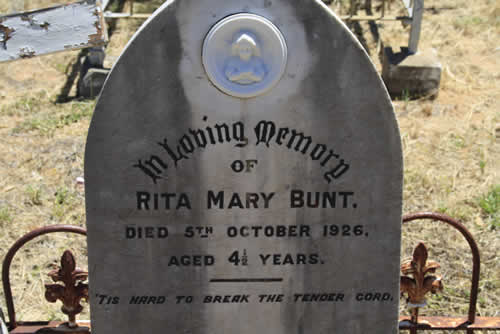 Burial Tombstone Image - default