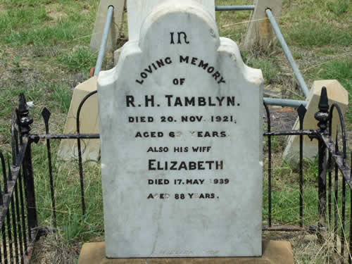 Burial Tombstone Image - default