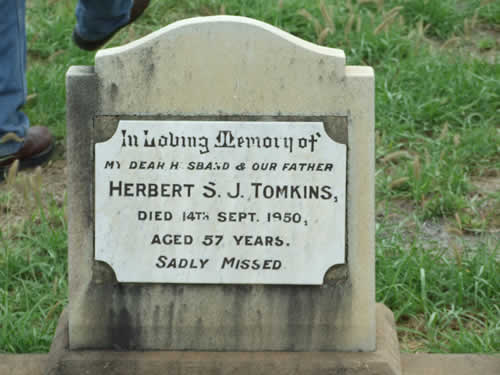 Burial Tombstone Image - default