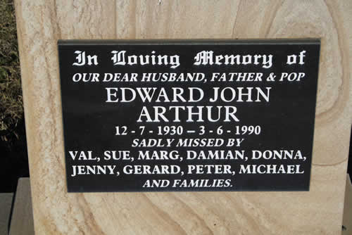 Burial Tombstone Image - default