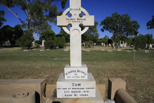 Burial Tombstone Image - default