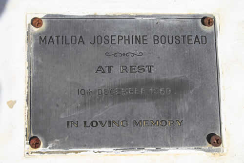 Burial Tombstone Image - default