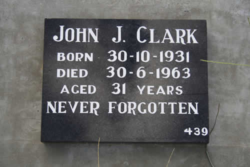 Burial Tombstone Image - default