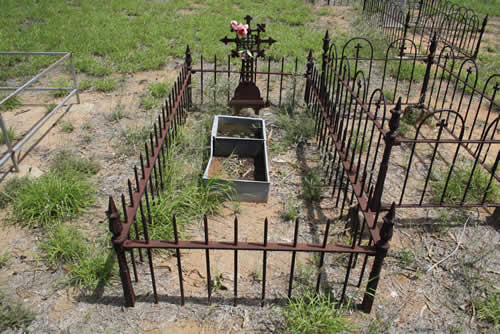Burial Tombstone Image - default