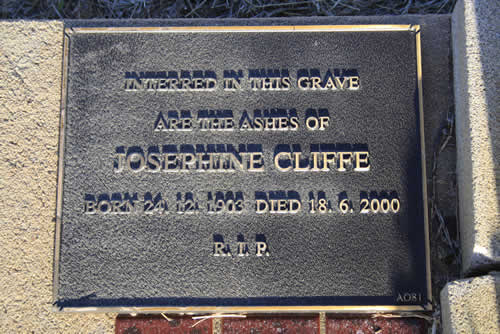 Burial Tombstone Image - default