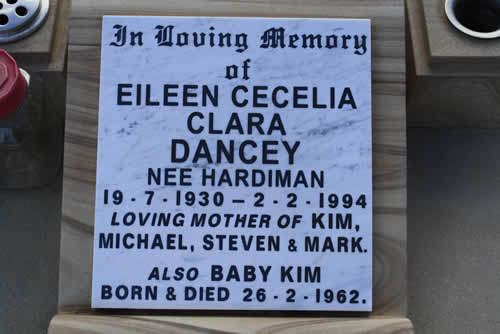 Burial Tombstone Image - default