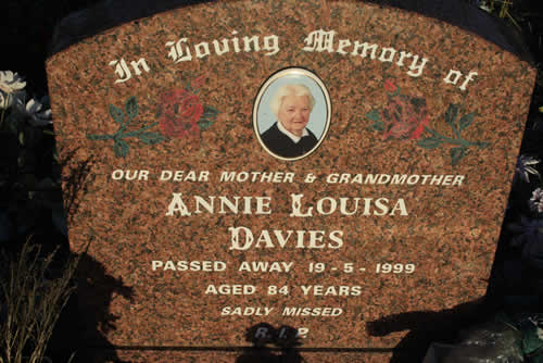 Burial Tombstone Image - default
