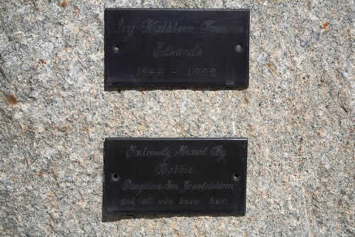 Burial Tombstone Image - default