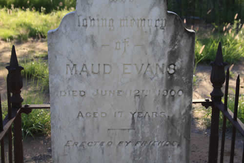 Burial Tombstone Image - default
