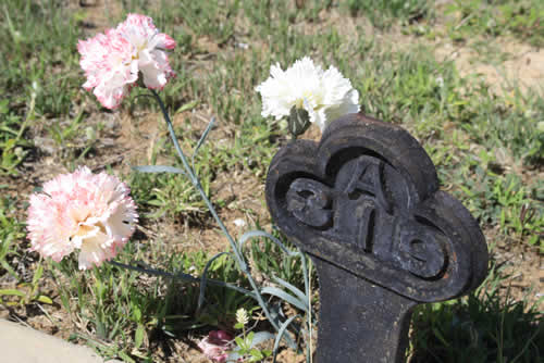Burial Tombstone Image - default