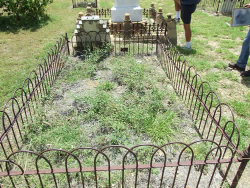 Burial Tombstone Image - default