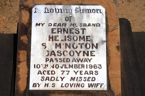 Burial Tombstone Image - default