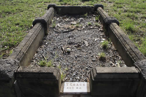 Burial Tombstone Image - default