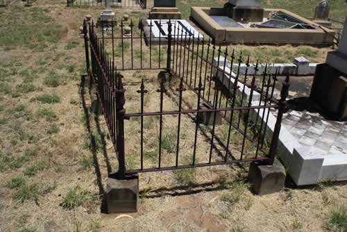 Burial Tombstone Image - default