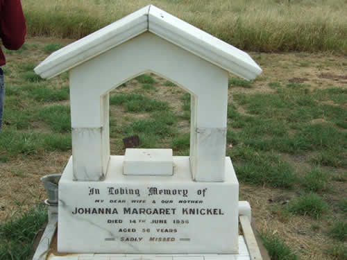 Burial Tombstone Image - default