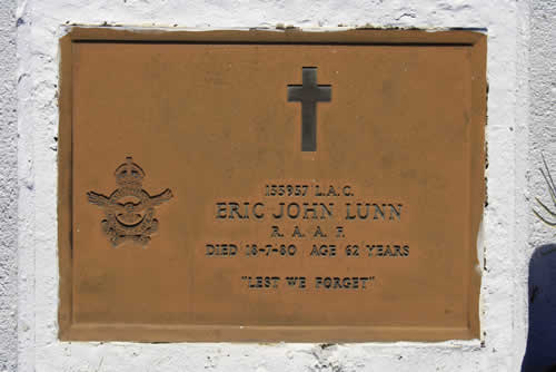 Burial Tombstone Image - default