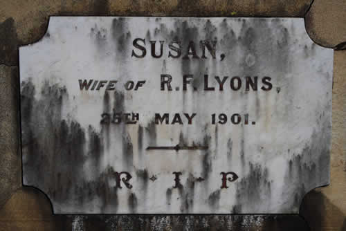 Burial Tombstone Image - default