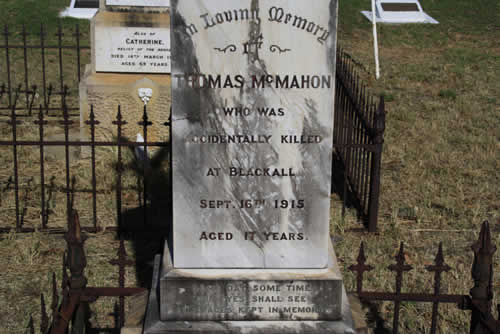 Burial Tombstone Image - default
