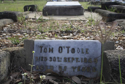 Burial Tombstone Image - default