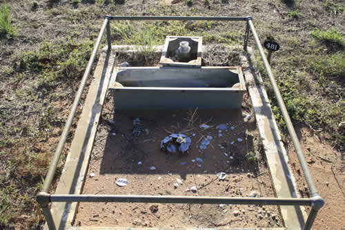 Burial Tombstone Image - default