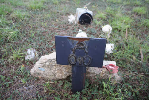 Burial Tombstone Image - default