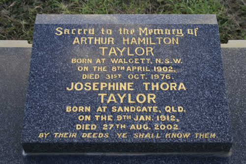 Burial Tombstone Image - default