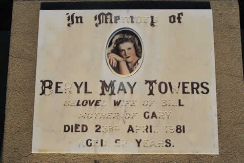Burial Tombstone Image - default