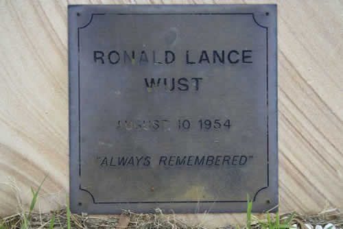 Burial Tombstone Image - default